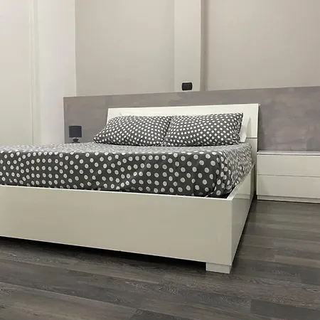 Civico 14 * ريجّو دي كالابريا